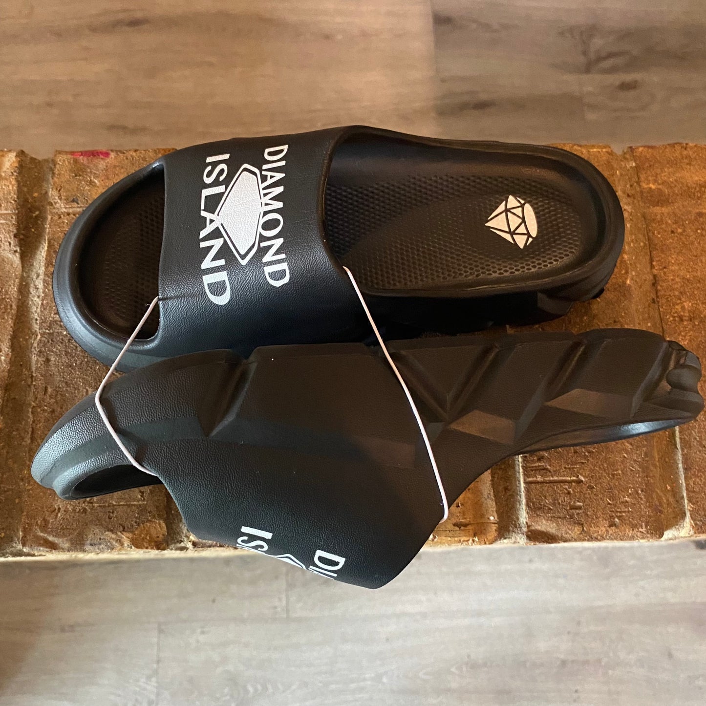 DIAMOND ISLAND THICK SOLE SLIDES