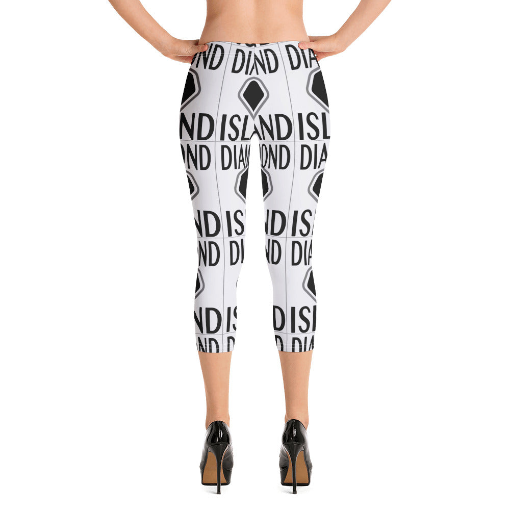 DIAMOND ISLAND  Capri Leggings  White/ Black