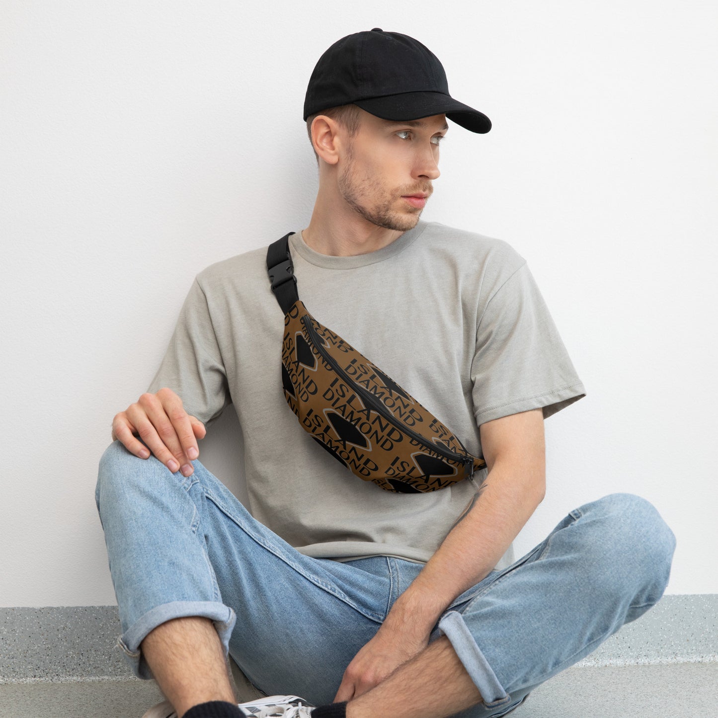 DIAMOND ISLAND  Fanny Pack