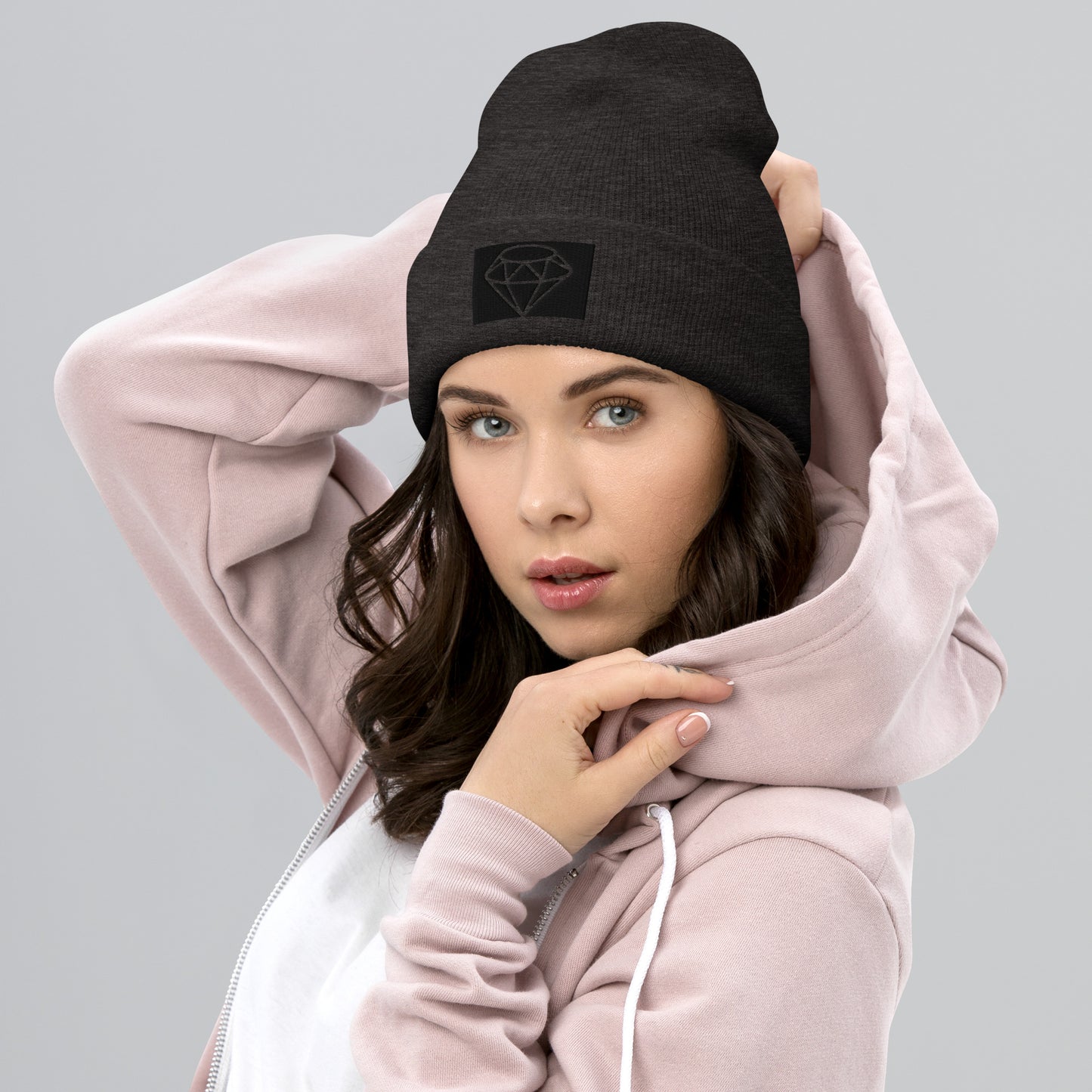 DIAMOND ISLAND  Cuffed Beanie